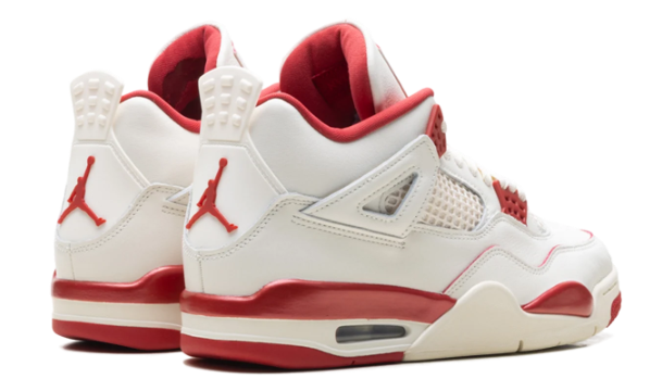 (WMNS) Air Jordan 4 Retro 'Valentine's Day' 2026 – HV0823-108