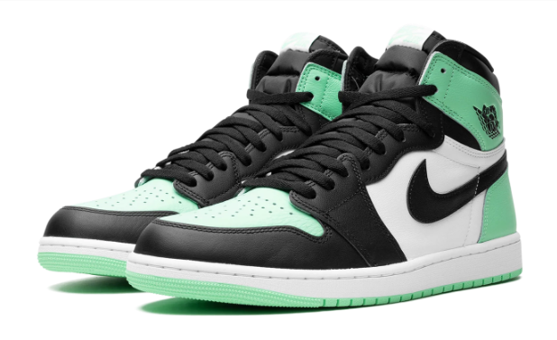 Air Jordan 1 Retro High OG ‘Green Glow’ – DZ5485-130