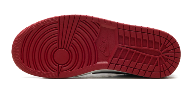 Jordan 1 Retro Low OG ‘Chicago’ (2025) – HQ6998-600